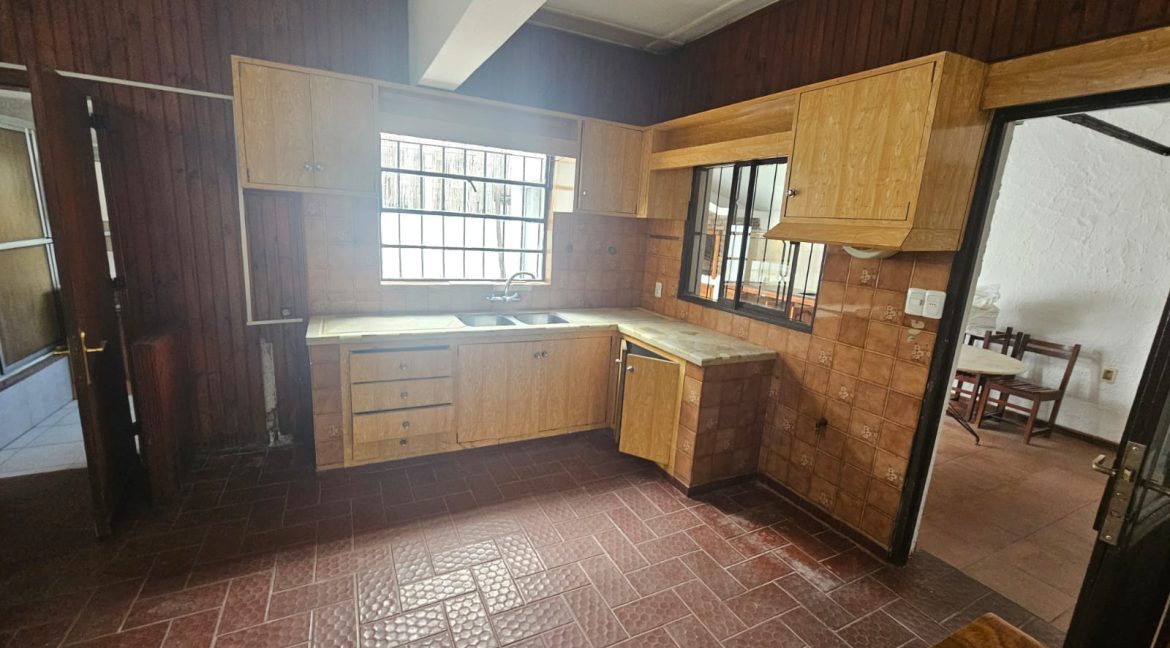 ad56213e-8149-4367-8c03-aed8d0a3f763