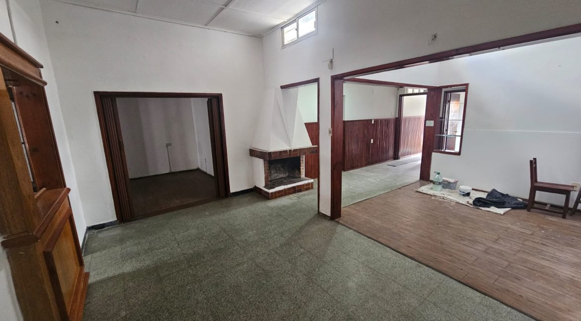 ec760a95-be64-4f03-bb0c-c986e667999e