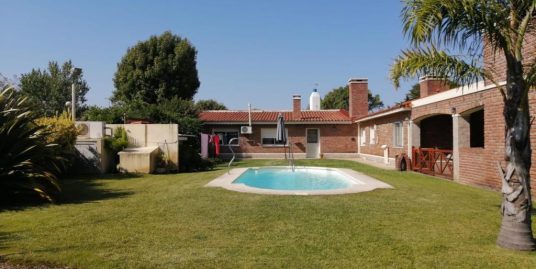 Venta Casa, La Floresta.-