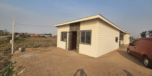 Alquiler Casa, Canelones.-