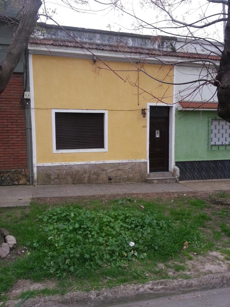 Alquiler Casa, Canelones.-