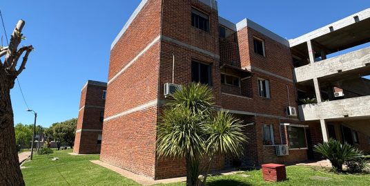 Venta Apto, Canelones.-