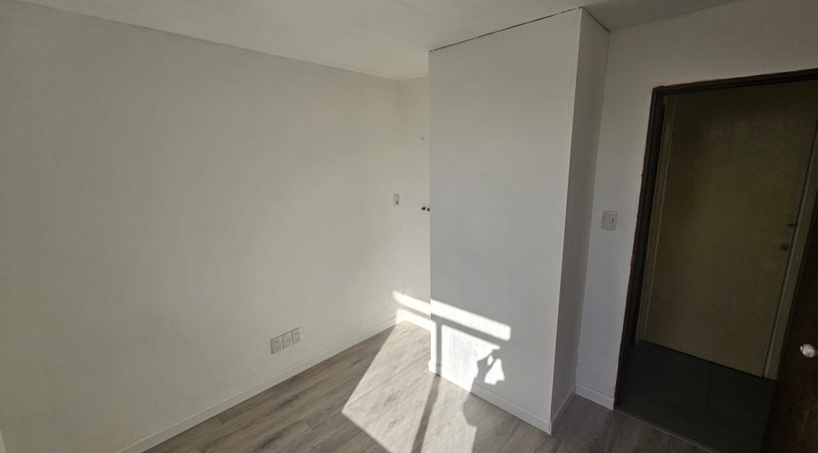 1fcaeebc-d795-4806-8aaf-b2f1613d7fb0