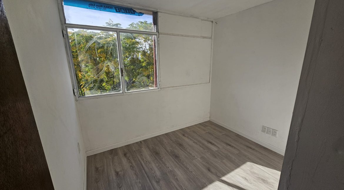 a21f6b04-0f28-4523-936b-51dfe9b7d894